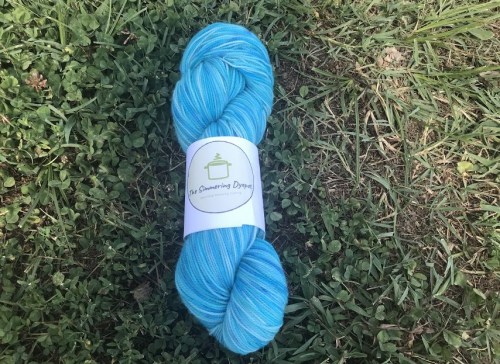 blue yarn2